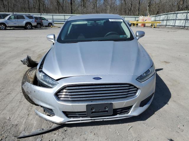 3FA6P0H73GR256480 - 2016 FORD FUSION SE SILVER photo 5