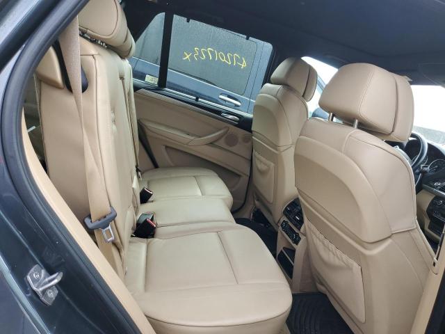 5UXZV8C53DL899308 - 2013 BMW X5 XDRIVE50I Niebieski zdjęcie 10