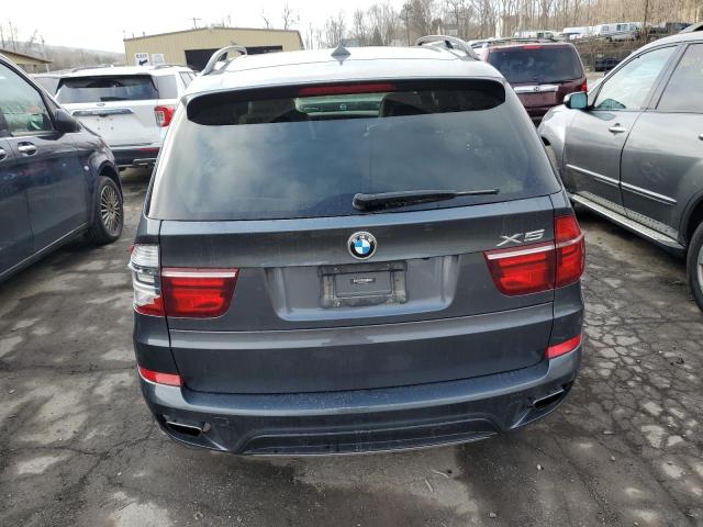 5UXZV8C53DL899308 - 2013 BMW X5 XDRIVE50I Niebieski zdjęcie 6