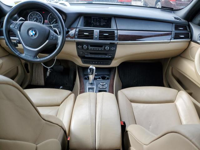 5UXZV8C53DL899308 - 2013 BMW X5 XDRIVE50I Niebieski zdjęcie 8