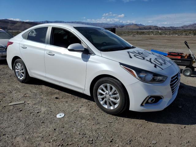 3KPC24A35KE070059 - 2019 HYUNDAI ACCENT SE WHITE photo 4