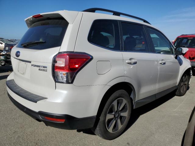 JF2SJARC2HH418972 - 2017 SUBARU FORESTER 2.5I LIMITED WHITE photo 3