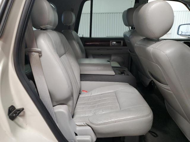 5LMFU27525LJ04631 - 2005 LINCOLN NAVIGATOR 白色 照片 11