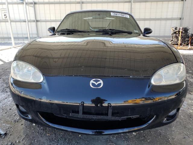 JM1NB353610215792 - 2001 MAZDA MX-5 MIATA BASE BLACK photo 5