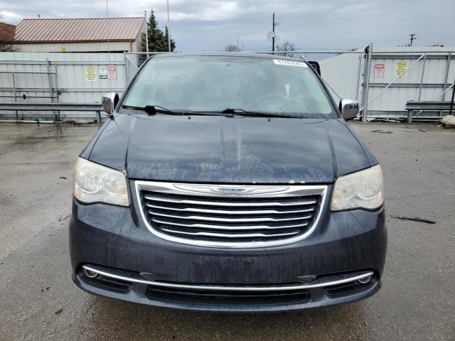 2C4RC1CG2DR768040 - 2013 CHRYSLER TOWN & COU TOURING L GRAY photo 5