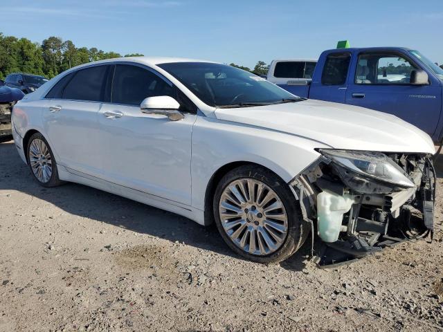 3LN6L2G96GR608533 - 2016 LINCOLN MKZ WHITE photo 4