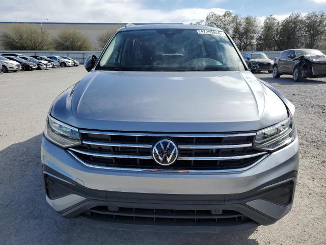 3VVNB7AX1PM127045 - 2023 VOLKSWAGEN TIGUAN SE SILVER photo 5