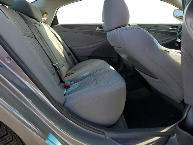 5NPEB4AC3DH573886 - 2013 HYUNDAI SONATA GLS GRAY photo 10