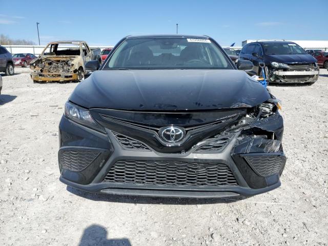 4T1G11AK5RU891003 - 2024 TOYOTA CAMRY SE NIGHT SHADE BLACK photo 5