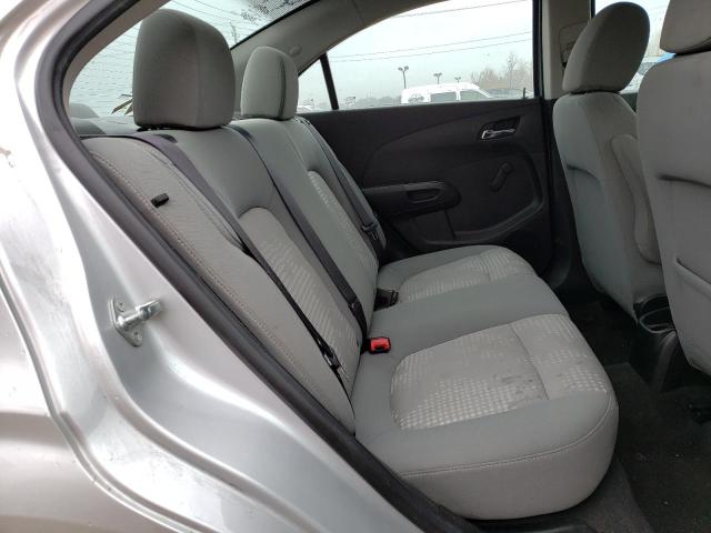 1G1JA5SH2C4200742 - 2012 CHEVROLET SONIC LS 银色 照片 10