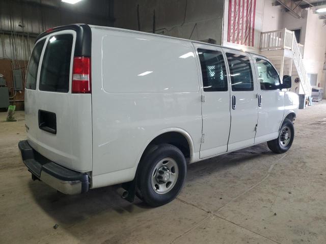 1GCWGAFG0H1170512 - 2017 CHEVROLET EXPRESS G2 WHITE photo 3