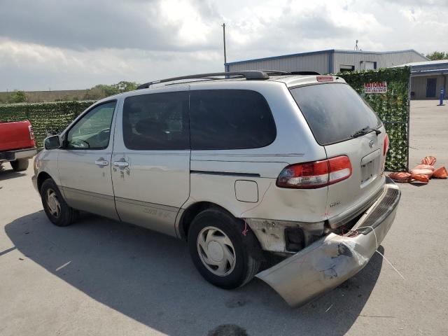 4T3ZF13C42U459581 - 2002 TOYOTA SIENNA LE SILVER photo 2