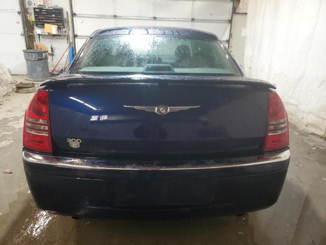 2C3JA63H05H523631 - 2005 CHRYSLER 300C BLUE photo 6