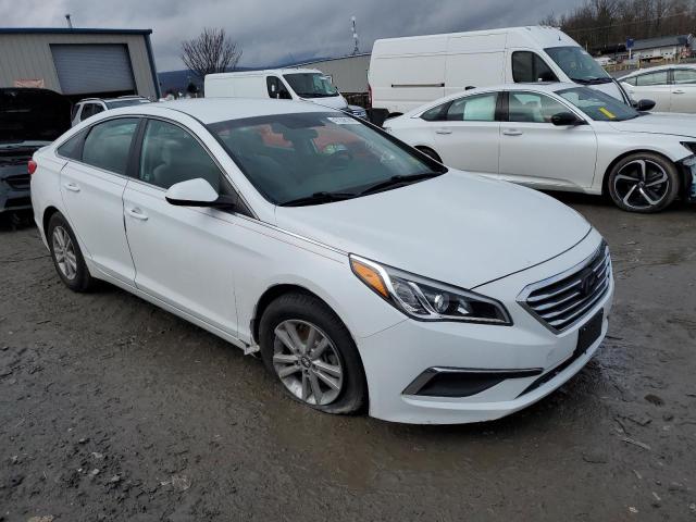 5NPE24AF0HH584165 - 2017 HYUNDAI SONATA SE WHITE photo 4