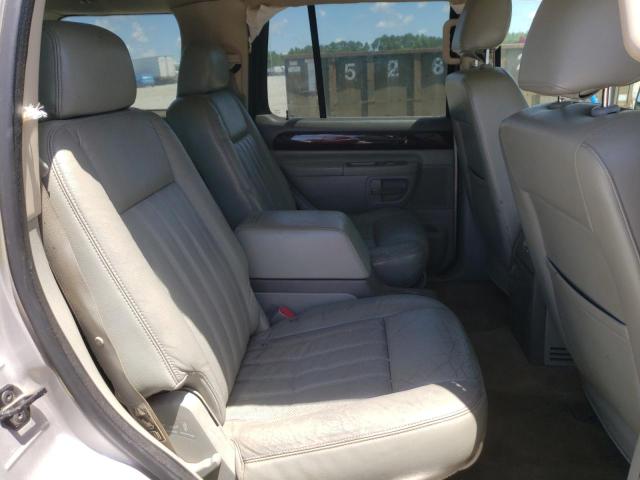 5LMEU78H03ZJ32228 - 2003 LINCOLN AVIATOR 银色 照片 6