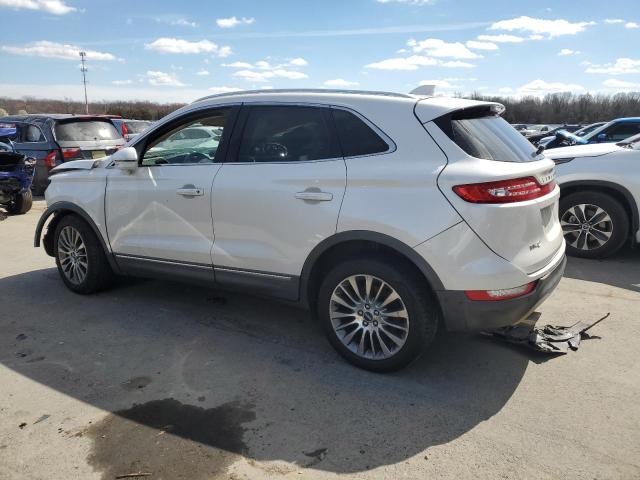 5LMCJ3C9XGUJ12421 - 2016 LINCOLN MKC RESERVE WHITE photo 2