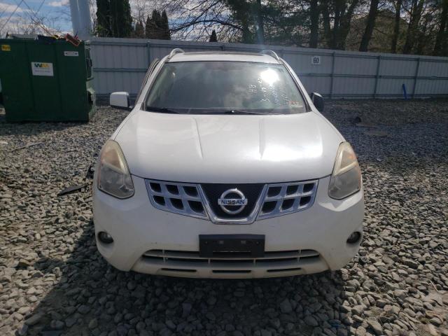 JN8AS5MV0BW270030 - 2011 NISSAN ROGUE S WHITE photo 5