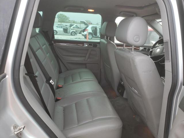 WVGZG77L06D015073 - 2006 VOLKSWAGEN TOUAREG 3.2 GRAY photo 11