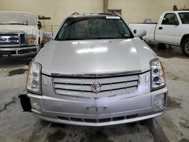 1GYEE63A860206832 - 2006 CADILLAC SRX SILVER photo 5