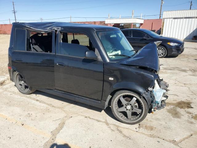 JTLKT324340136277 - 2004 TOYOTA SCION XB BLACK photo 4