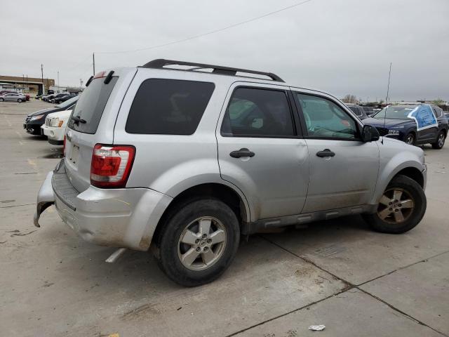 1FMCU0D73AKC95427 - 2010 FORD ESCAPE XLT SILVER photo 3