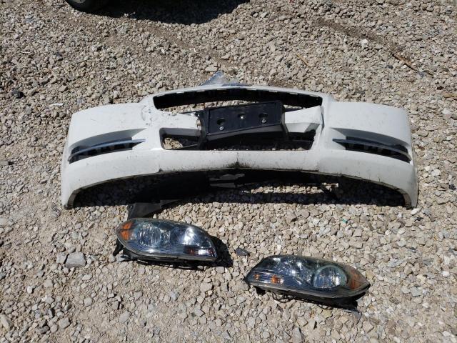 1G1ZC5EU2BF134380 - 2011 CHEVROLET MALIBU 1LT WHITE photo 12