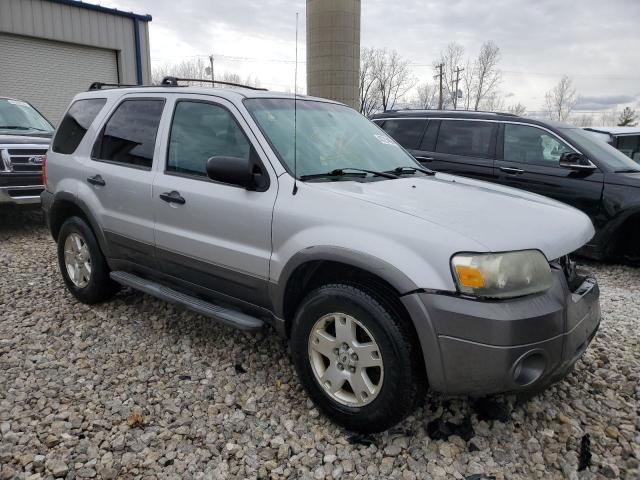 1FMYU93136KC72339 - 2006 FORD ESCAPE XLT SILVER photo 4