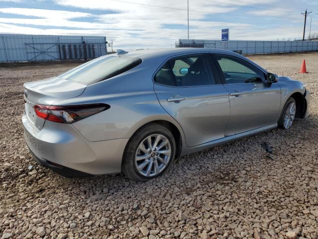 4T1C11AK0PU180417 - 2023 TOYOTA CAMRY LE 银色 照片 3