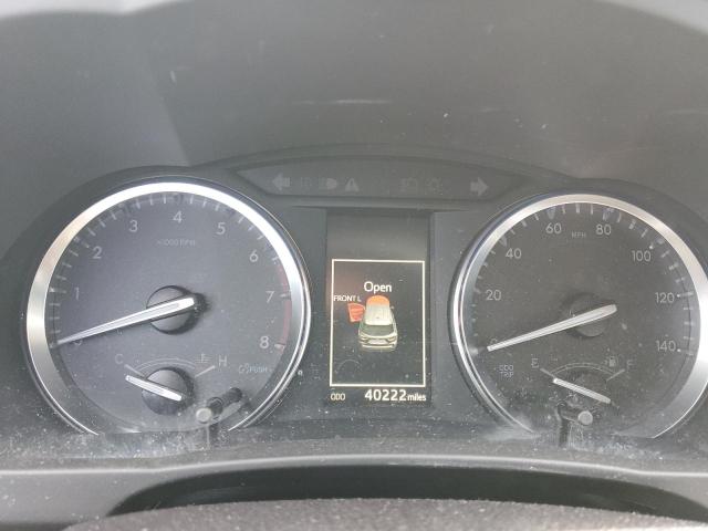 5TDJKRFHXGS253964 - 2016 TOYOTA HIGHLANDER XLE 银色 照片 9