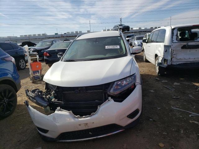 5N1AT2MV1EC767953 - 2014 NISSAN ROGUE S WHITE photo 5