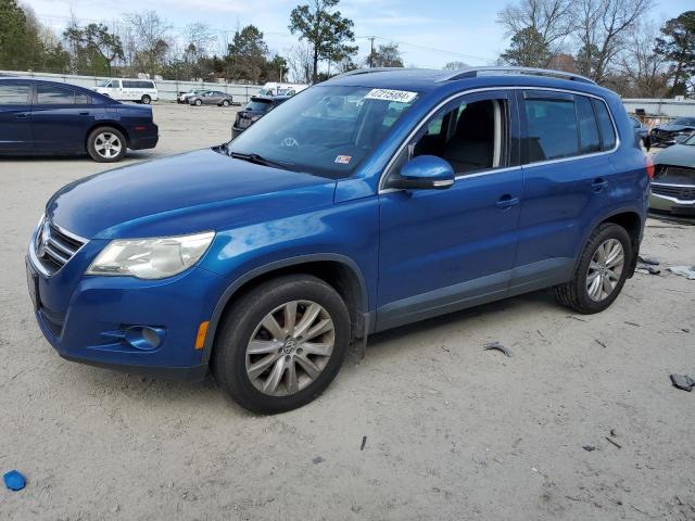 WVGBV95N99W519721 - 2009 VOLKSWAGEN TIGUAN SE BLUE photo 1