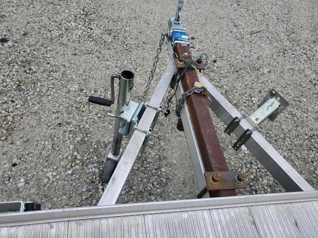 5WFBU1417JB018502 - 2018 UTILITY TRAILER Silber Foto 8