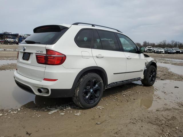 5UXZW0C52CL663584 - 2012 BMW X5 XDRIVE35D WHITE photo 3