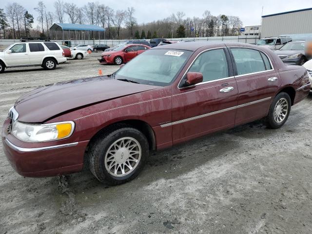 2000 LINCOLN TOWN CAR SIGNATURE, 