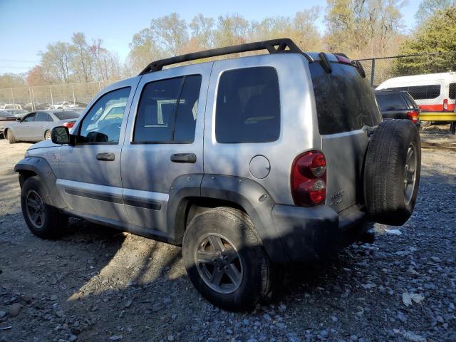 1J4GL38K55W722169 - 2005 JEEP LIBERTY RENEGADE SILVER photo 2