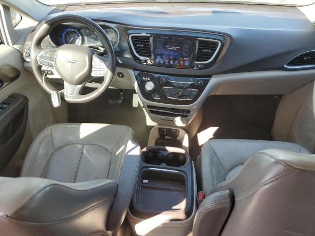 2C4RC1BG9HR609930 - 2017 CHRYSLER PACIFICA TOURING L WHITE photo 8