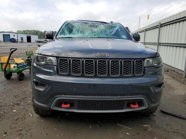 1C4RJFLGXJC375345 - 2018 JEEP GRAND CHER TRAILHAWK GRAY photo 5