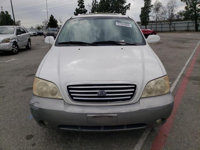 KNDUP131536350359 - 2003 KIA SEDONA EX WHITE photo 5