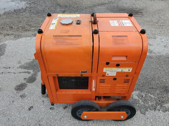 TTB01605 - 2009 TITN TG 7500D ORANGE photo 9