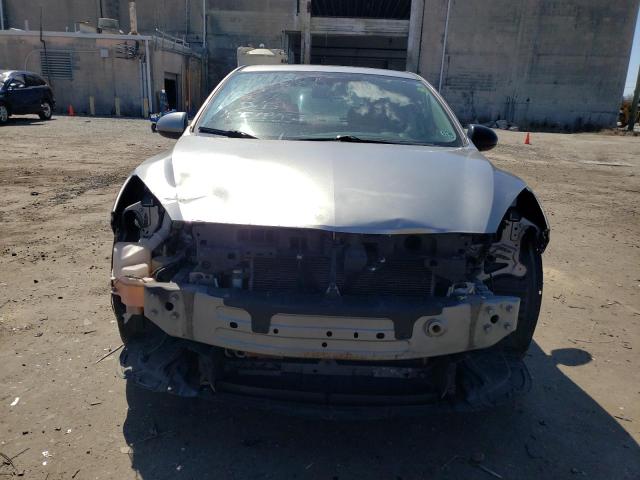 JM1BL1SF9A1107907 - 2010 MAZDA 3 I SILVER photo 5