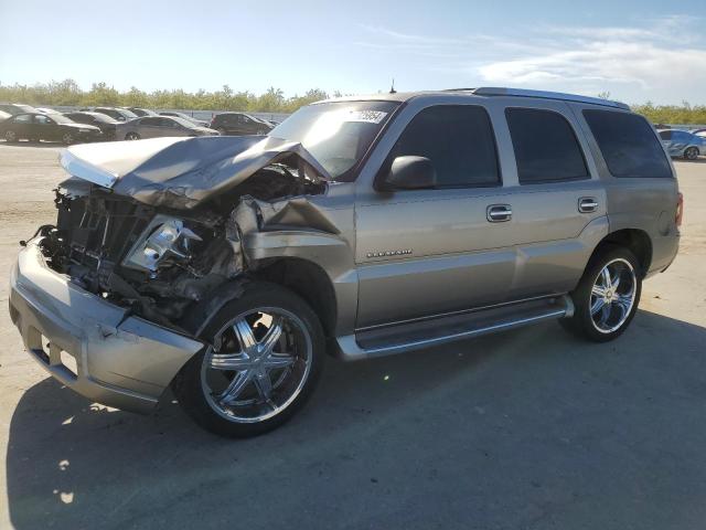 2002 CADILLAC ESCALADE LUXURY, 