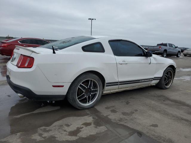 1ZVBP8AM1C5283856 - 2012 FORD MUSTANG WHITE photo 3