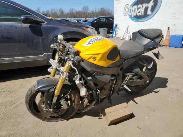 JS1GR7MA0C2101056 - 2012 SUZUKI GSX750 YELLOW photo 2