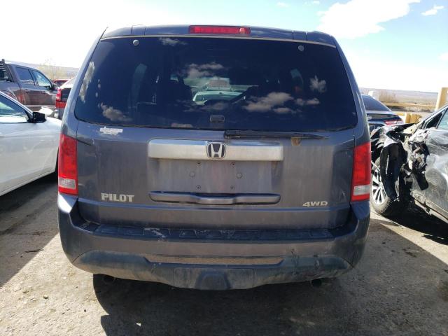 5FNYF4H29FB015072 - 2015 HONDA PILOT LX SILVER photo 6