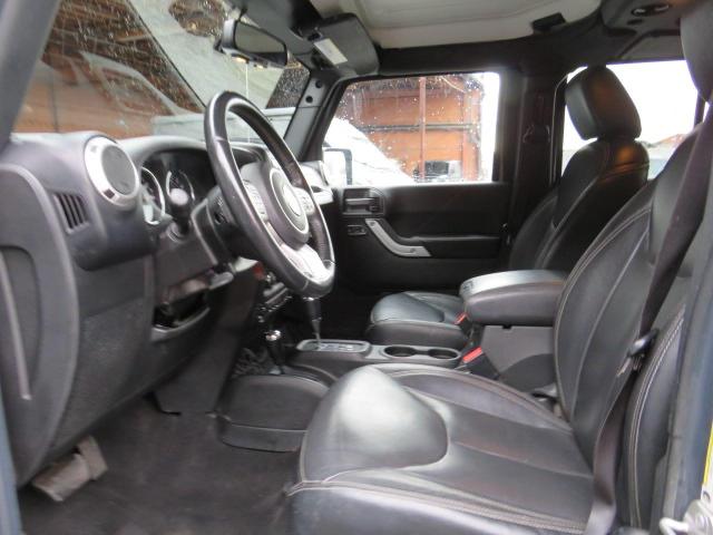 1C4BJWEG1HL667622 - 2017 JEEP WRANGLER U SAHARA GRAY photo 9