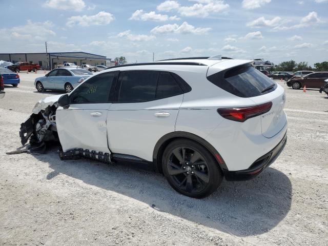 LRBFZNR4XND138047 - 2022 BUICK ENVISION ESSENCE თეთრი ფოტო 2