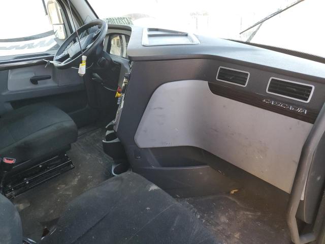 3AKJHHDR5KSJL1282 - 2019 FREIGHTLINER CASCADIA 1 თეთრი ფოტო 5