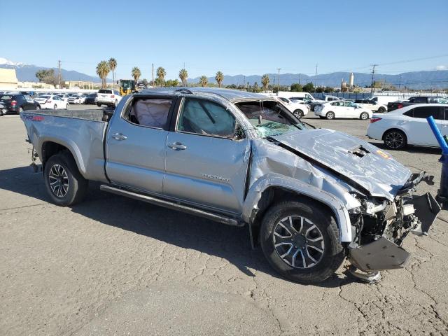 3TMDZ5BNXLM090174 - 2020 TOYOTA TACOMA DOUBLE CAB SILVER photo 4