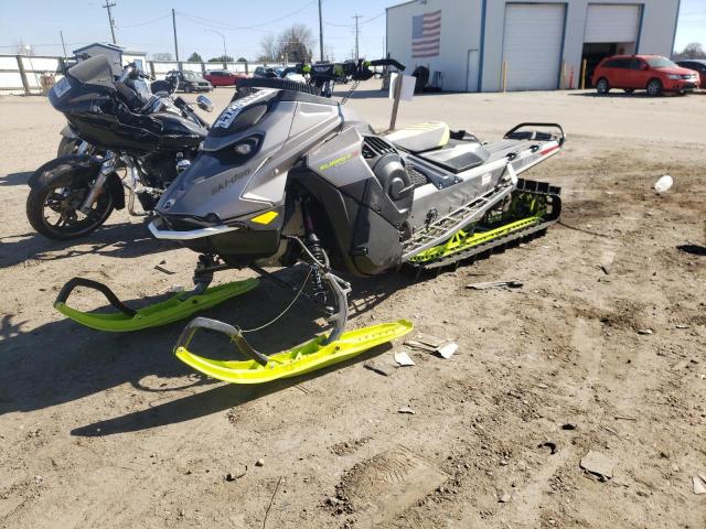 2BPSTHPD9PV000027 - 2023 SKI DOO SNOWMOBILE TWO TONE photo 2