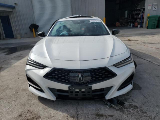 19UUB6F52MA004697 - 2021 ACURA TLX TECH A WHITE photo 5